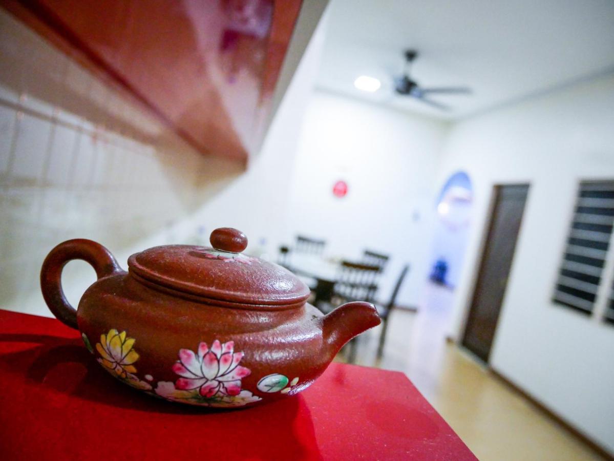 Gather Here In 62 @ Town Center Holiday home *